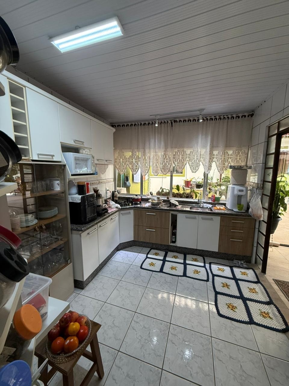 Maravilhosa Casa à Venda em Garopaba-SC, Campo Duna: 4 Quartos, 3 Salas, 5 Vagas de Garagem e 350 m² de Área construída.