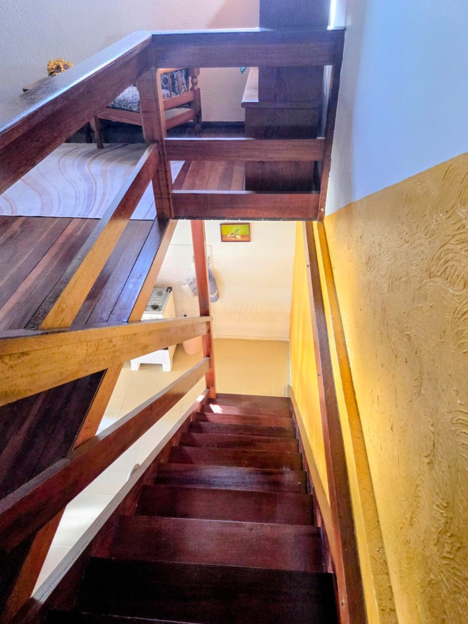 Imperdível! Casa à venda em Garopaba-SC, Centro: 4 quartos, 1 suíte, 2 salas, 3 banheiros, 2 vagas de garagem, 110m².