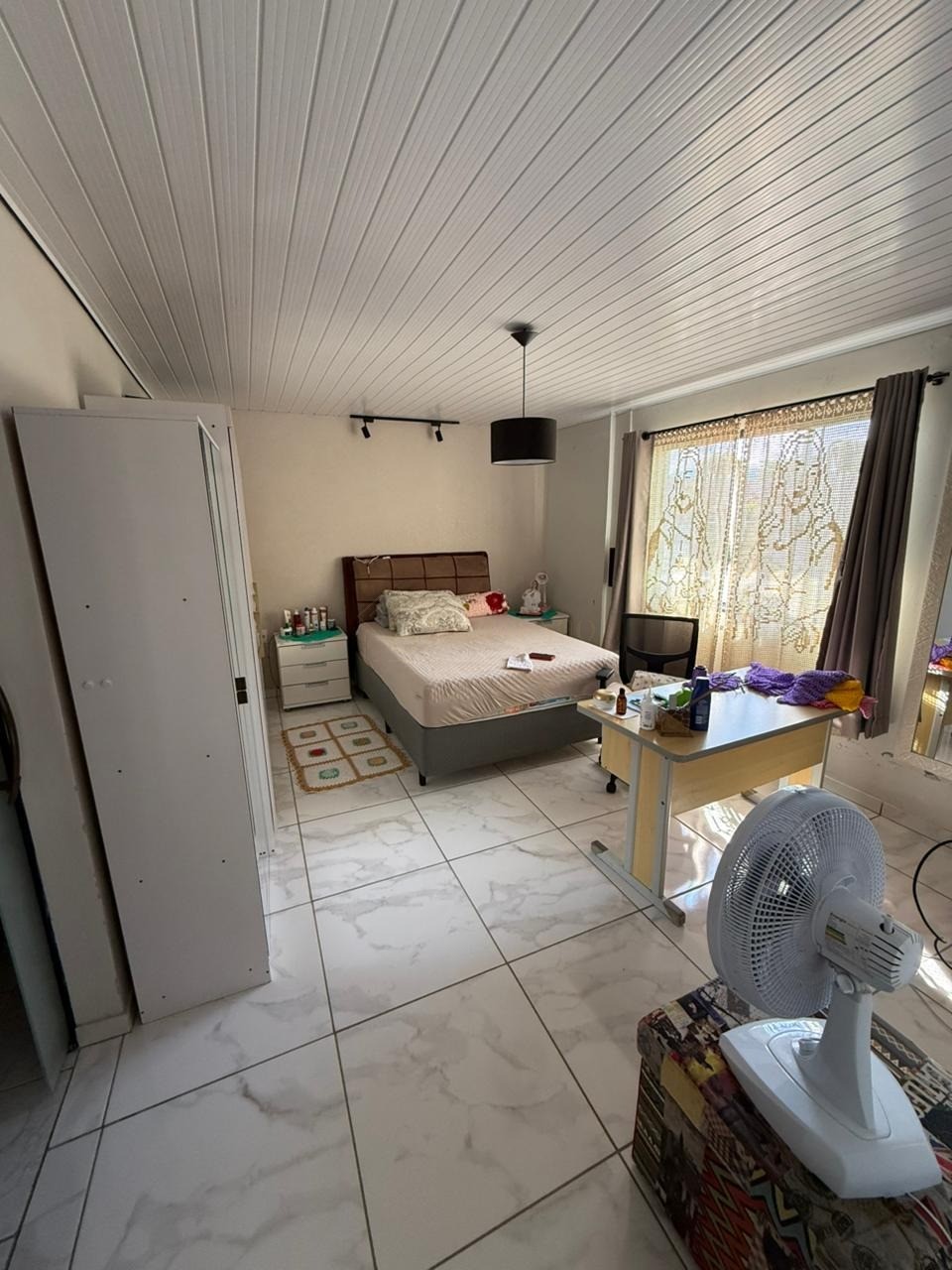 Maravilhosa Casa à Venda em Garopaba-SC, Campo Duna: 4 Quartos, 3 Salas, 5 Vagas de Garagem e 350 m² de Área construída.