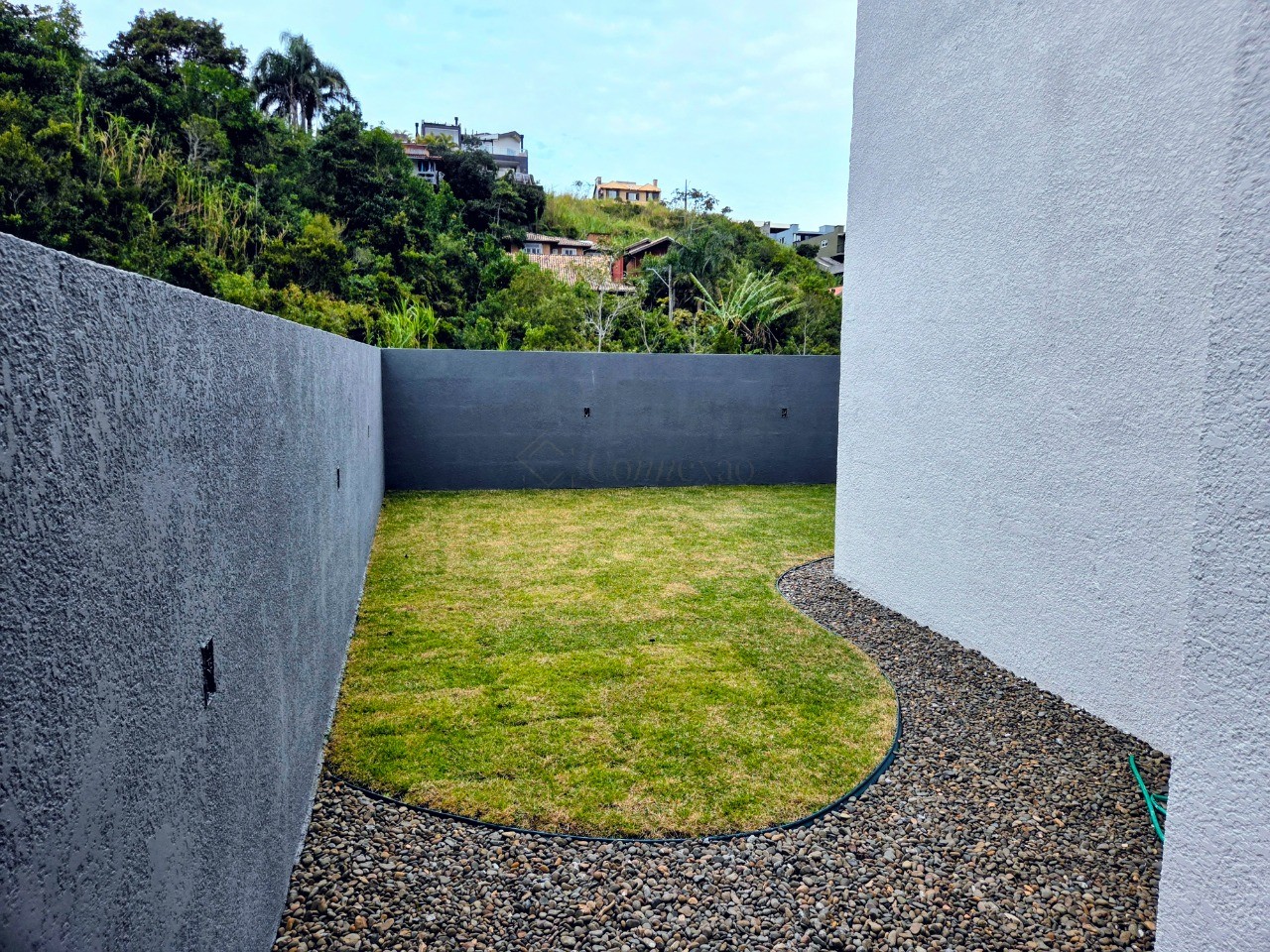 Apartamento de luxo à venda em Garopaba-SC, bairro Ferraz! 2 quartos, 2 suítes, 1 sala, 3 banheiros, 1 vaga de garagem e 178,05 m².