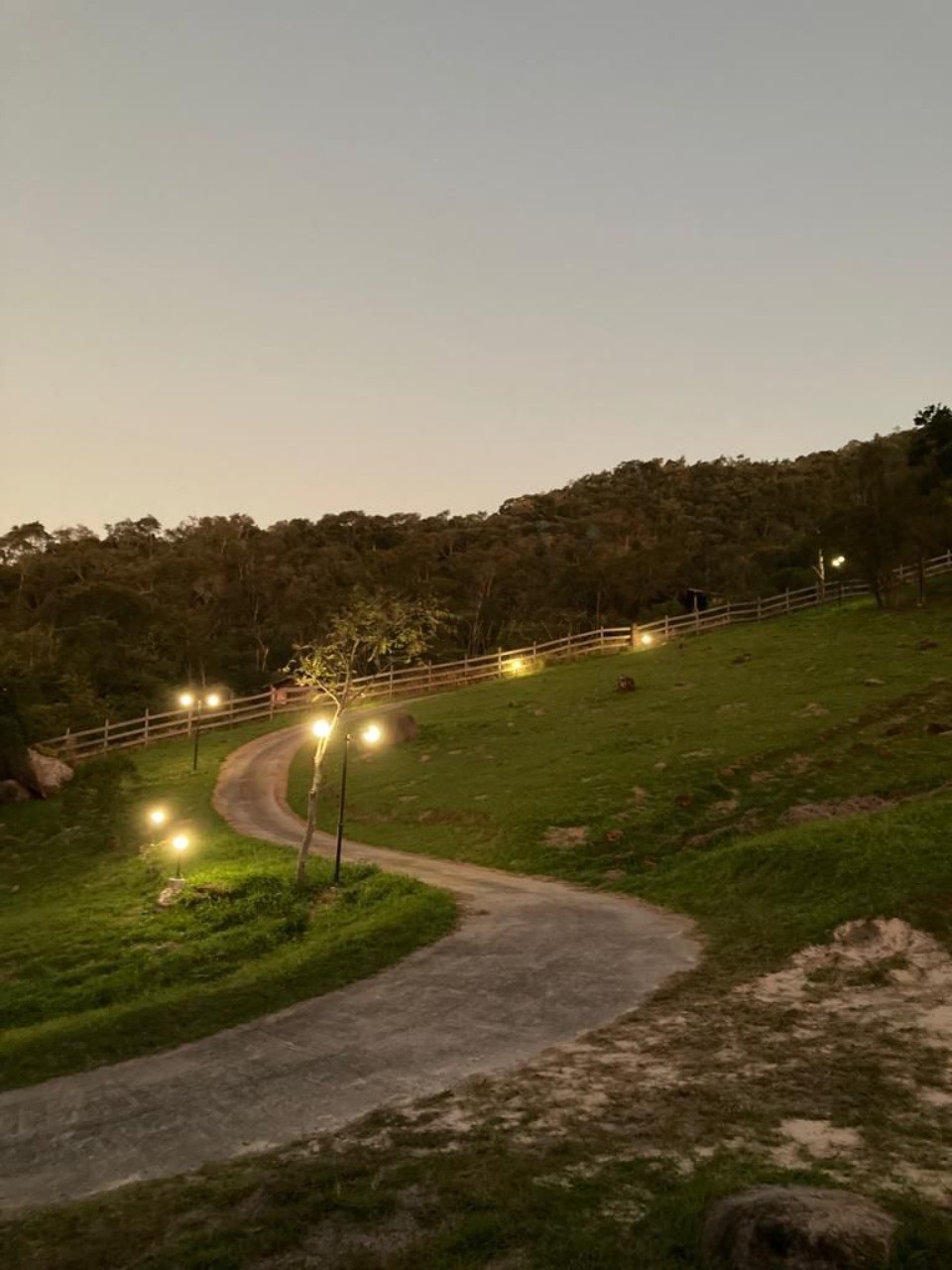 Terreno de 2.076,16 m² em condomínio exclusivo em garopaba-s