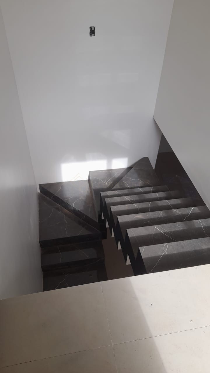 Casa à venda em Garopaba-SC: 1 quarto, 2 suítes, 105m² - Conforto e funcionalidade no bairro Ambrósio!