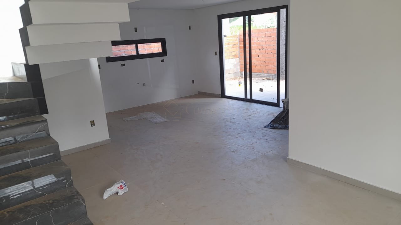 Casa à venda em Garopaba-SC: 1 quarto, 2 suítes, 105m² - Conforto e funcionalidade no bairro Ambrósio!
