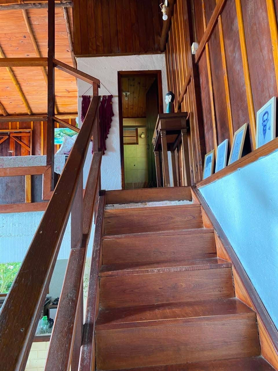 Casa com piscina e vista para lagoa