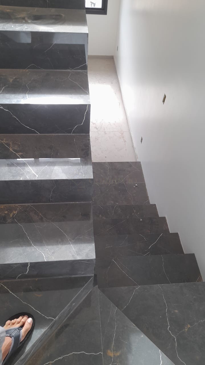 Casa à venda em Garopaba-SC: 1 quarto, 2 suítes, 105m² - Conforto e funcionalidade no bairro Ambrósio!