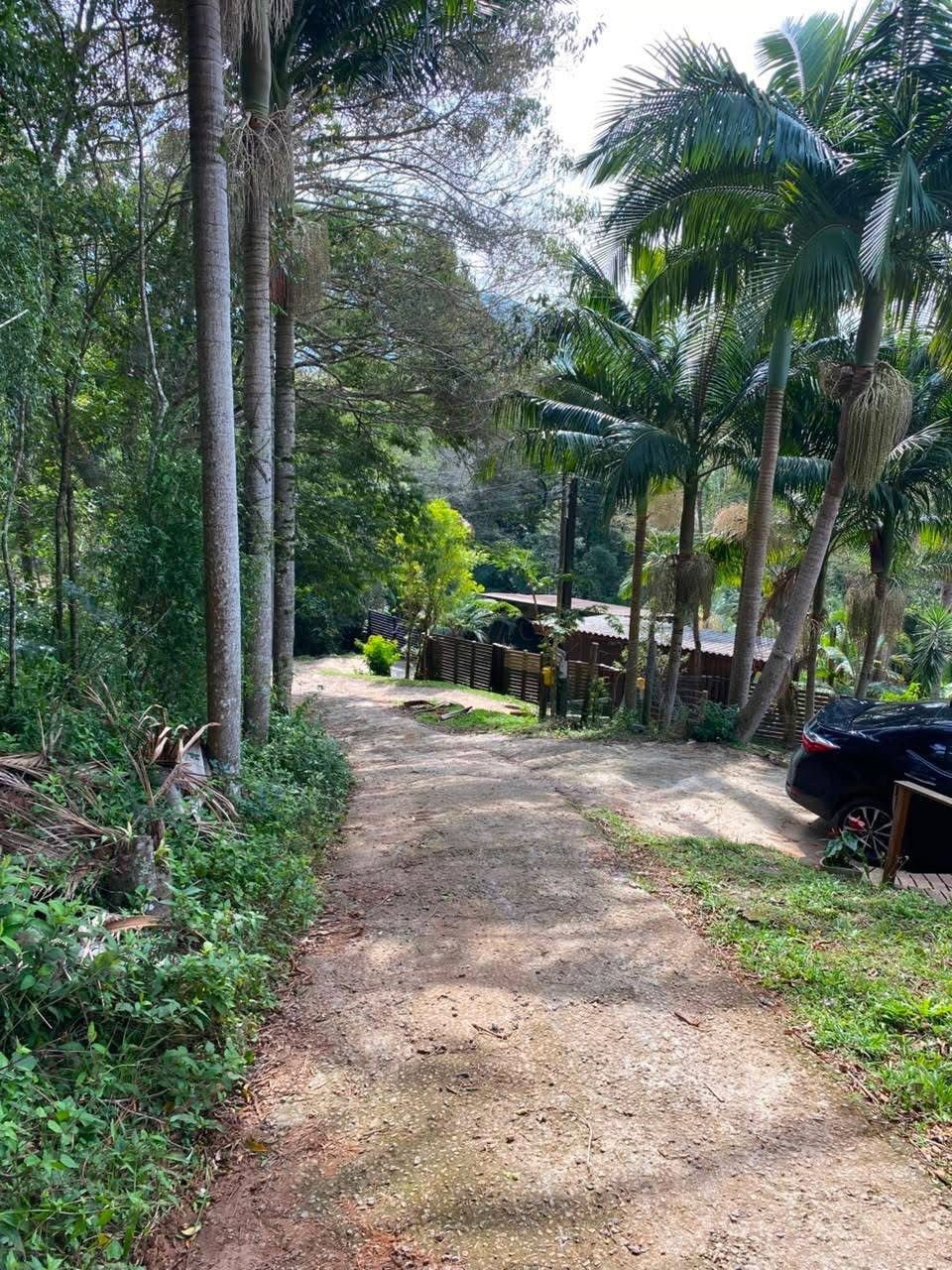 Casa com piscina e vista para lagoa