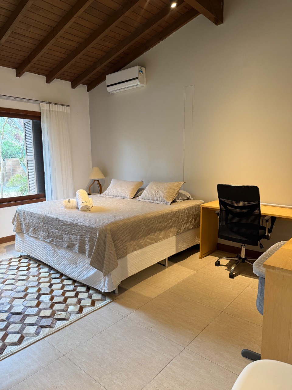 Casa mobiliada no condomínio maranata em frente à surfland b