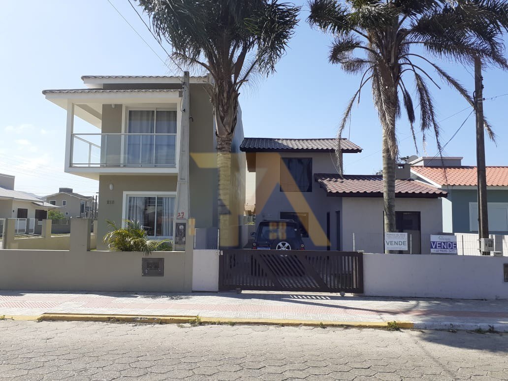 CASA RESIDENCIAL em Garopaba - SC, Pinguirito
