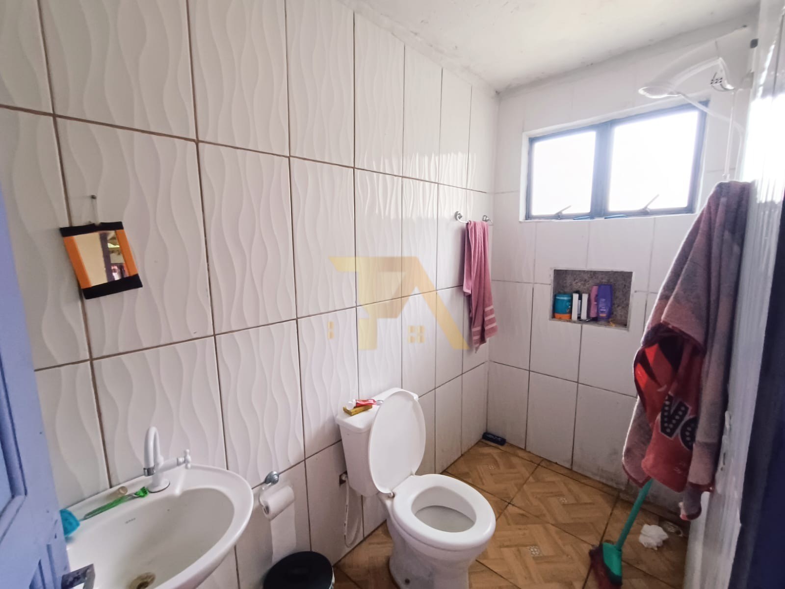 CASA RESIDENCIAL em Imbituba - SC, Guaiuba