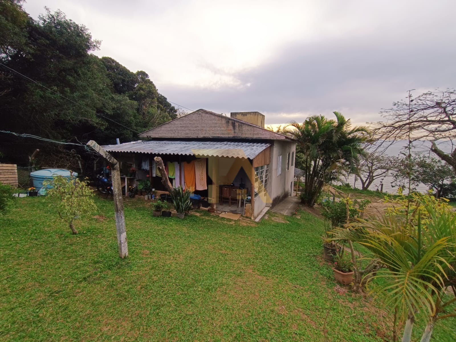 CASA RESIDENCIAL em Imbituba - SC, Guaiuba