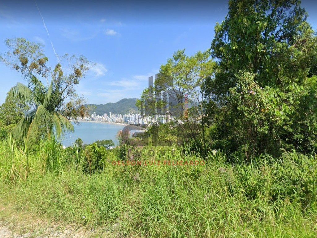 Terreno a venda na cidade de itapema/sc no canto da praia, c