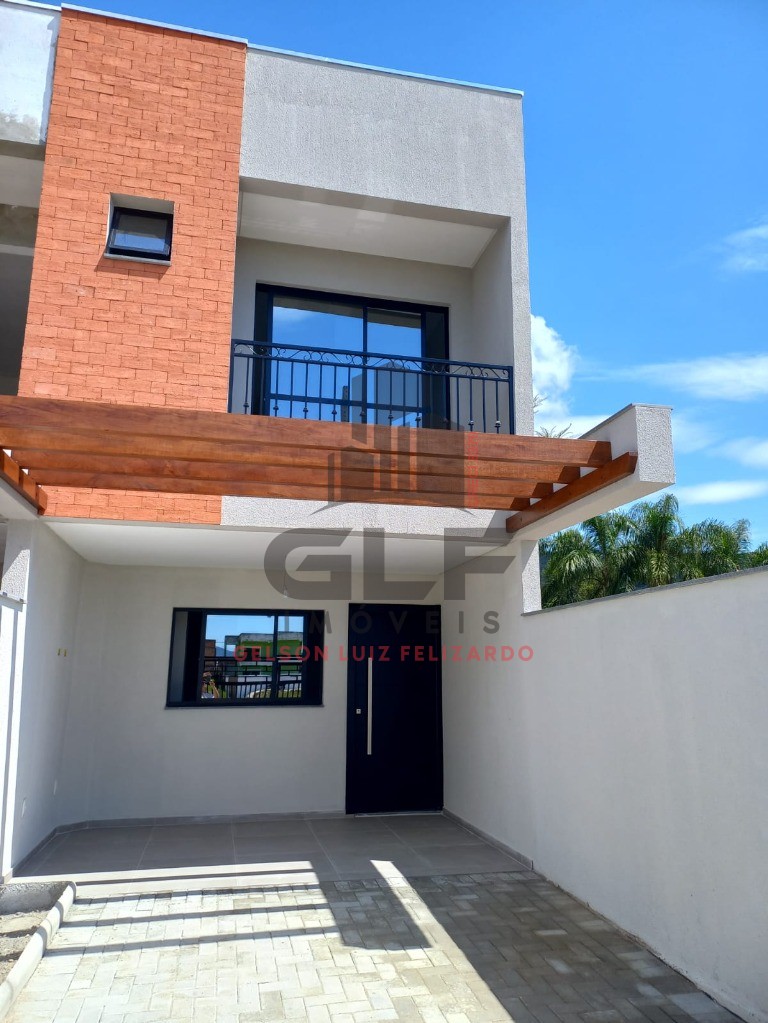 Casa Sobrado a venda na cidade de Itapema/SC bairro Morretes com 87 m² privativos e 3 dormitórios a 1300 m da praia