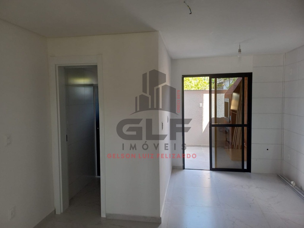 Casa Sobrado a venda na cidade de Itapema/SC bairro Morretes com 87 m² privativos e 3 dormitórios a 1300 m da praia