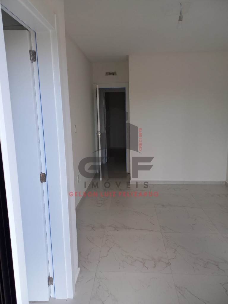 Casa Sobrado a venda na cidade de Itapema/SC bairro Morretes com 87 m² privativos e 3 dormitórios a 1300 m da praia