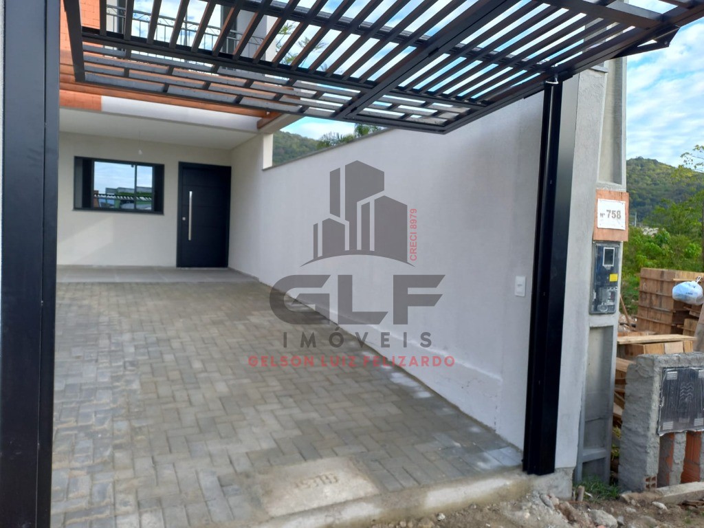 Casa Sobrado a venda na cidade de Itapema/SC bairro Morretes com 87 m² privativos e 3 dormitórios a 1300 m da praia