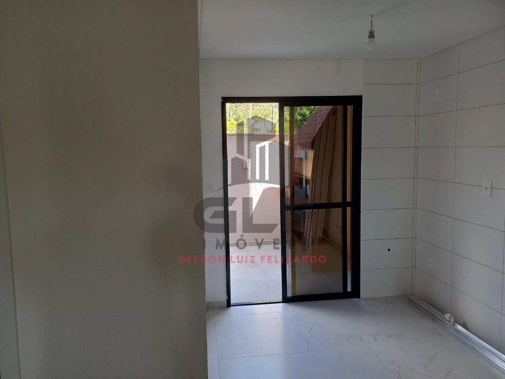 Casa Sobrado a venda na cidade de Itapema/SC bairro Morretes com 87 m² privativos e 3 dormitórios a 1300 m da praia