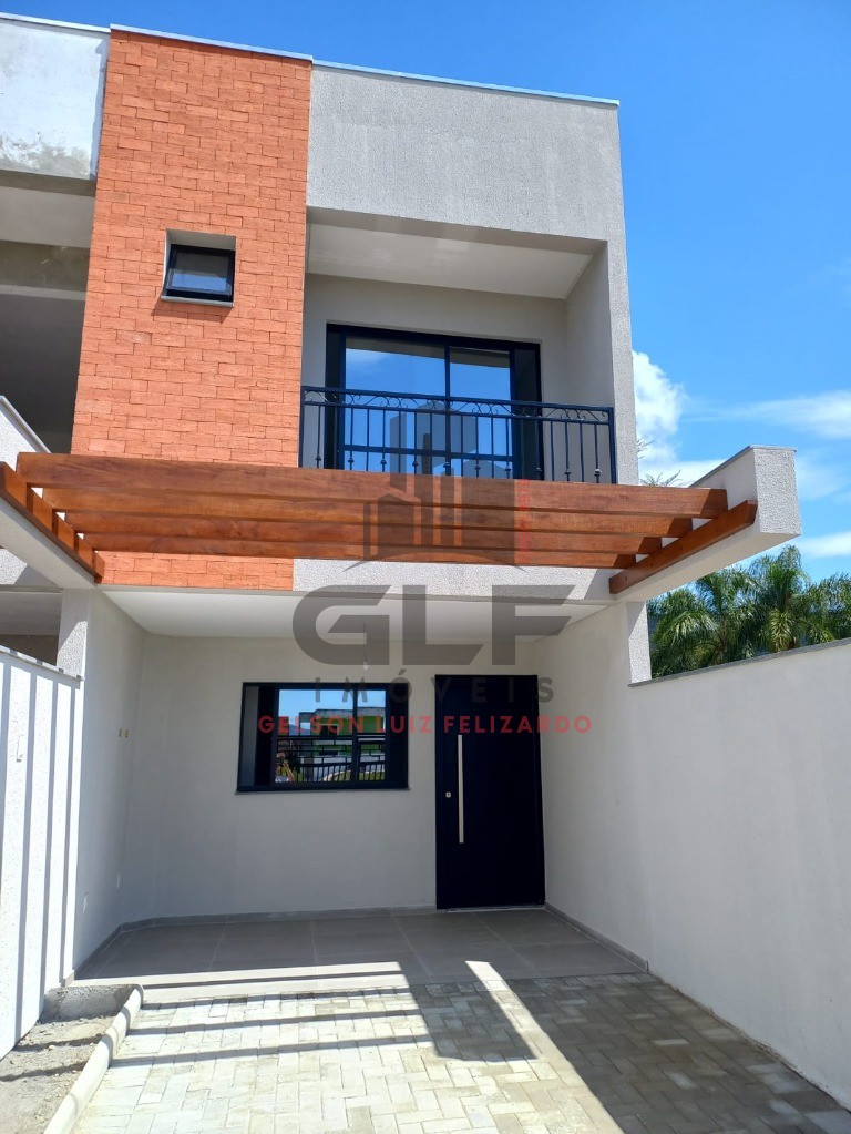 Casa Sobrado a venda na cidade de Itapema/SC bairro Morretes com 87 m² privativos e 3 dormitórios a 1300 m da praia