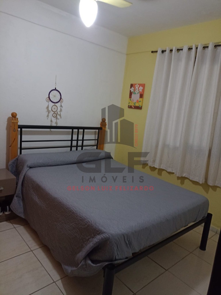 Casa com localização privilegiada no bairro Casa Branca na cidade de Itapema/SC, com 3 Dormitórios + 1 Kitner aos fundos. Terreno com 300 m² total