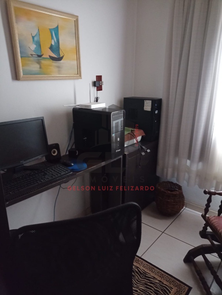 Casa com localização privilegiada no bairro Casa Branca na cidade de Itapema/SC, com 3 Dormitórios + 1 Kitner aos fundos. Terreno com 300 m² total