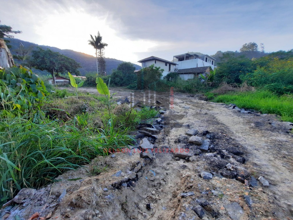 Terreno bem localizado na cidade de balneário camboriú/sc no