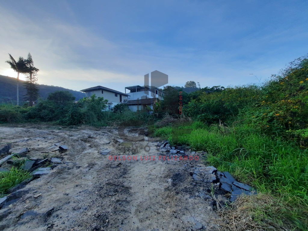 Terreno bem localizado na cidade de balneário camboriú/sc no