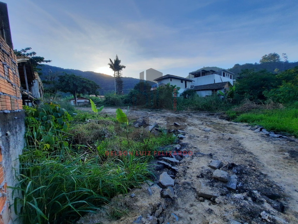 Terreno bem localizado na cidade de balneário camboriú/sc no