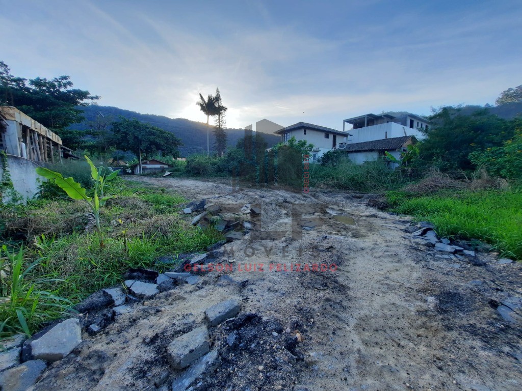 Terreno bem localizado na cidade de balneário camboriú/sc no