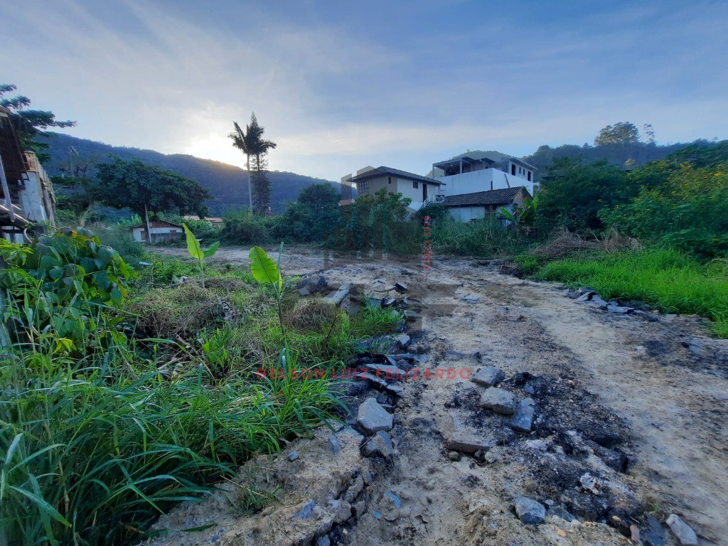 Terreno bem localizado na cidade de balneário camboriú/sc no