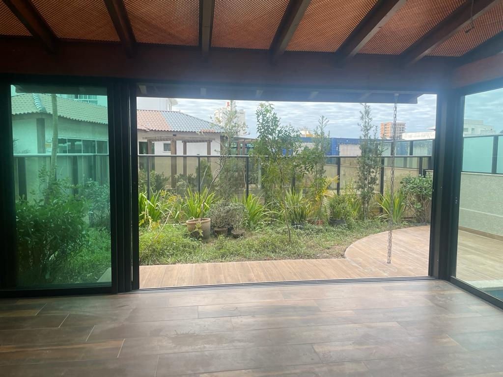 Casa de luxo na cidade de itajaí/sc, no bairro ressacada, co
