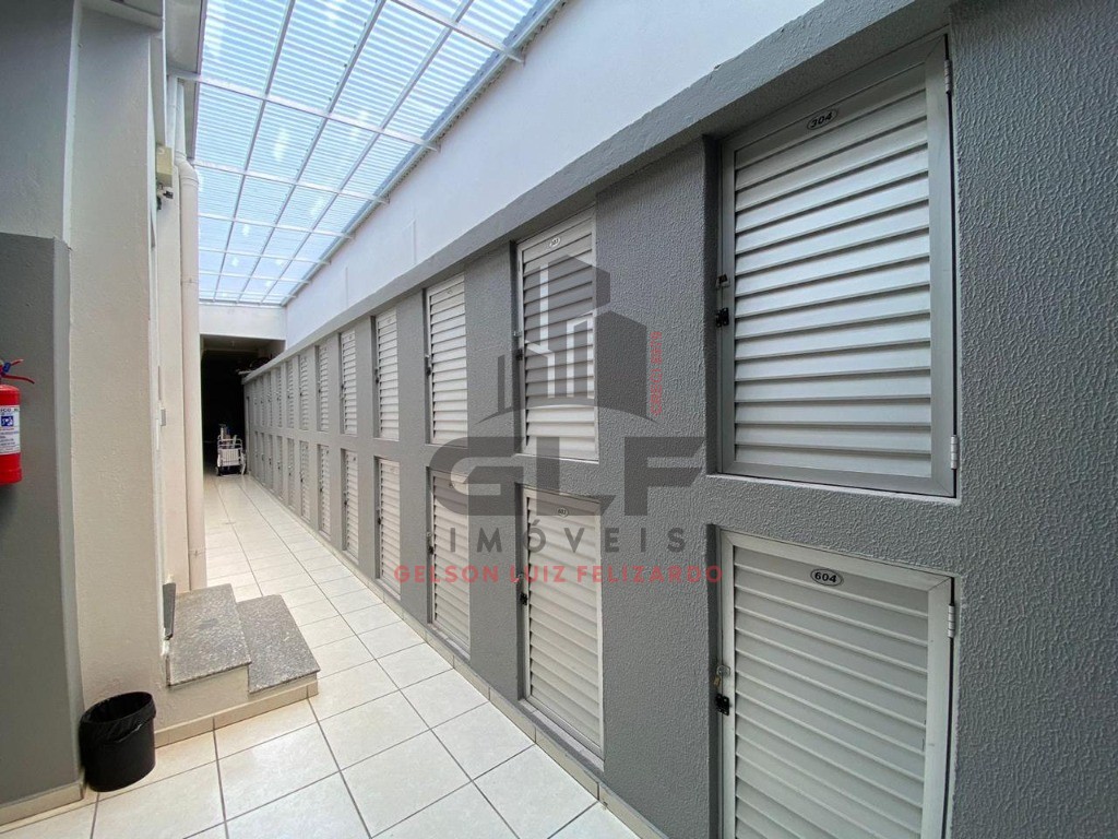 Apartamento Mobiliado na cidade de Itapema/SC no bairro Meia Praia, 3 dormitórios e 1 Vaga de garagem. Bem localizado. Investir