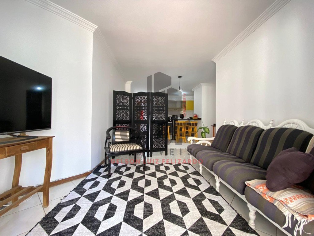Apartamento Mobiliado na cidade de Itapema/SC no bairro Meia Praia, 3 dormitórios e 1 Vaga de garagem. Bem localizado. Investir