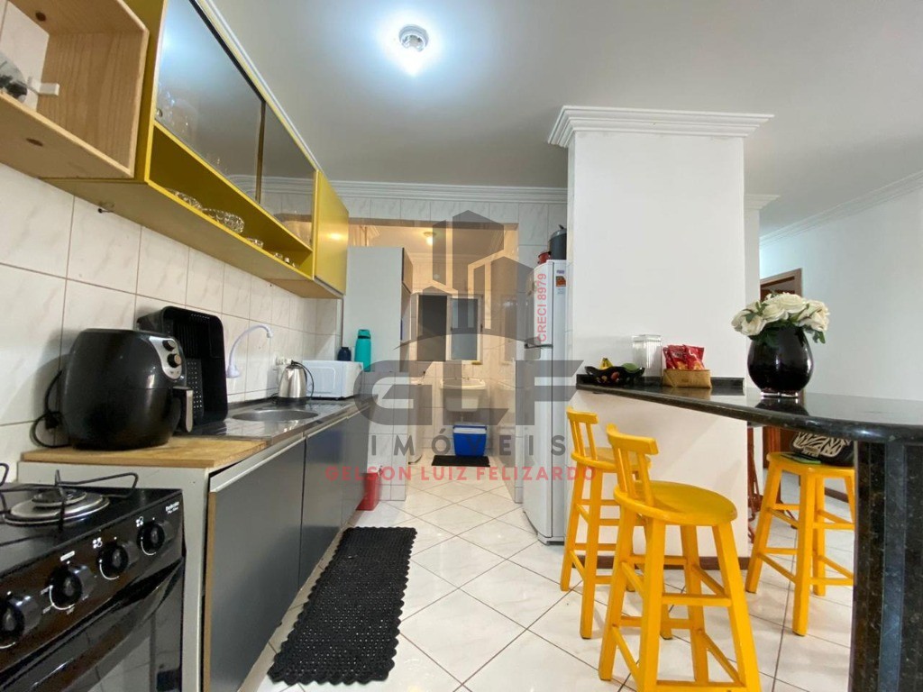 Apartamento Mobiliado na cidade de Itapema/SC no bairro Meia Praia, 3 dormitórios e 1 Vaga de garagem. Bem localizado. Investir