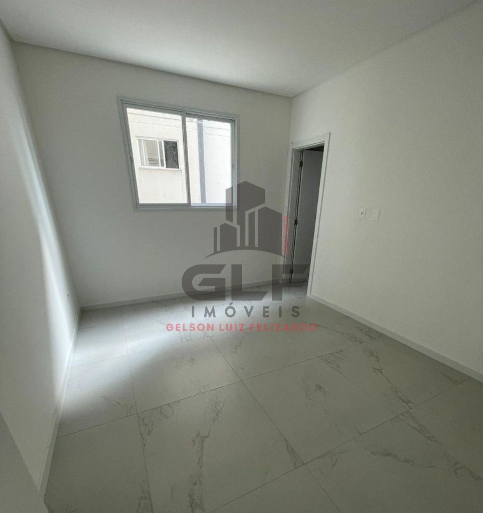 Apartamento de Alto Padrão na cidade de Itapema/SC, no bairro Centro, com 3 Suítes e 2 Vagas de Garagem. Localização Privilegiada.
