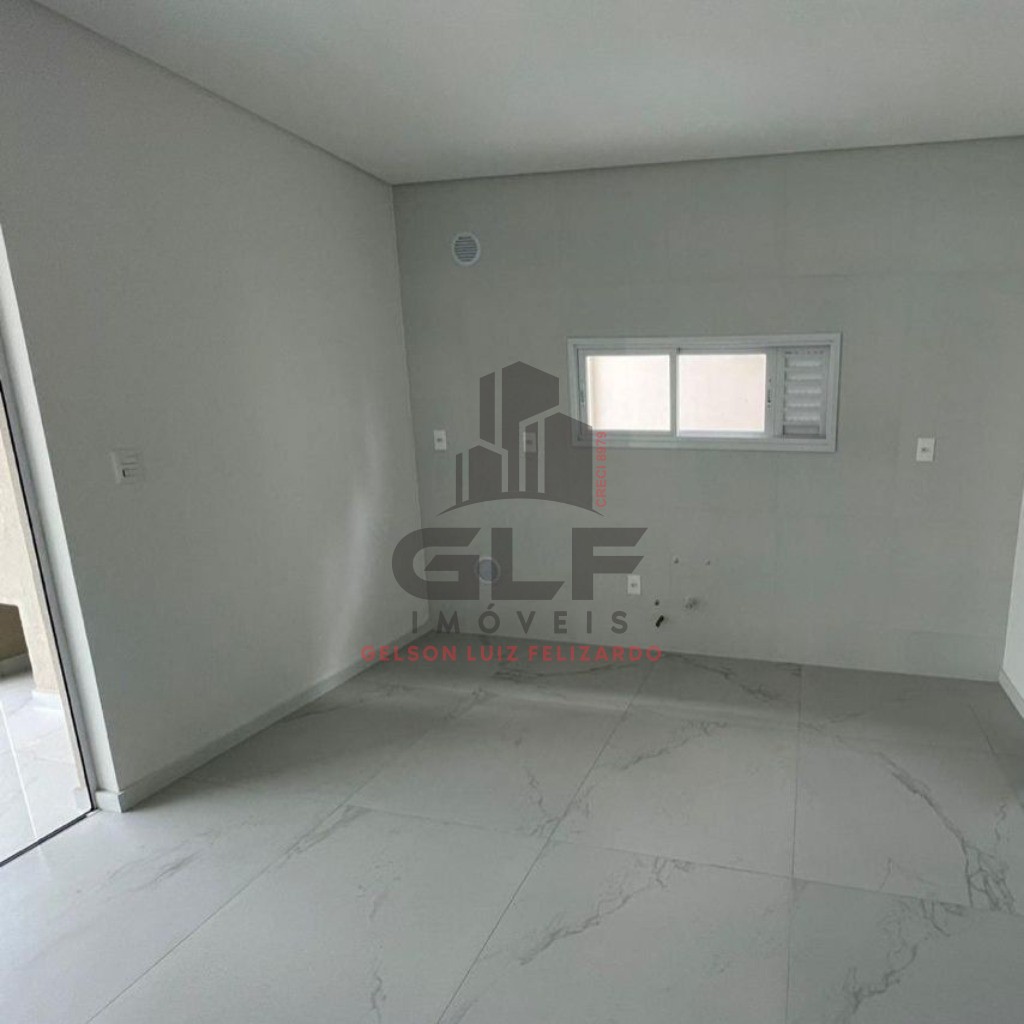 Apartamento de Alto Padrão na cidade de Itapema/SC, no bairro Centro, com 3 Suítes e 2 Vagas de Garagem. Localização Privilegiada.
