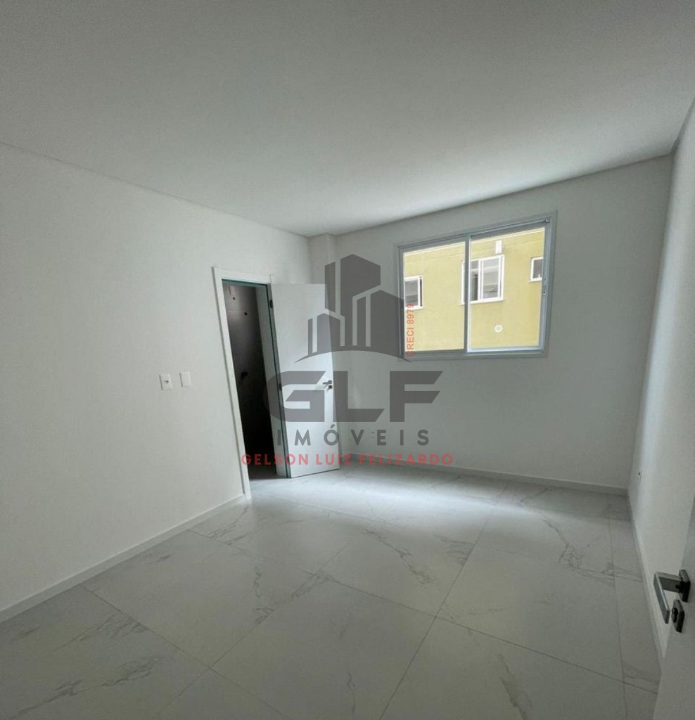 Apartamento de Alto Padrão na cidade de Itapema/SC, no bairro Centro, com 3 Suítes e 2 Vagas de Garagem. Localização Privilegiada.