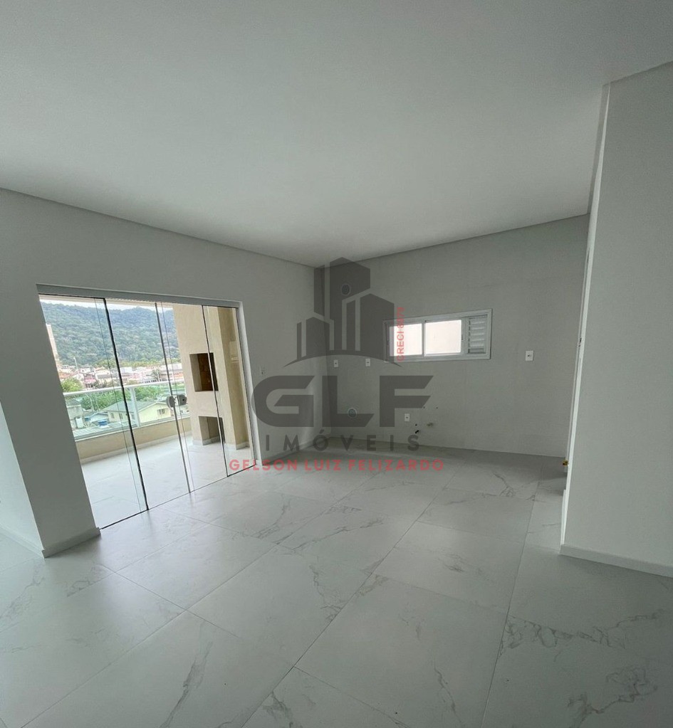 Apartamento de Alto Padrão na cidade de Itapema/SC, no bairro Centro, com 3 Suítes e 2 Vagas de Garagem. Localização Privilegiada.