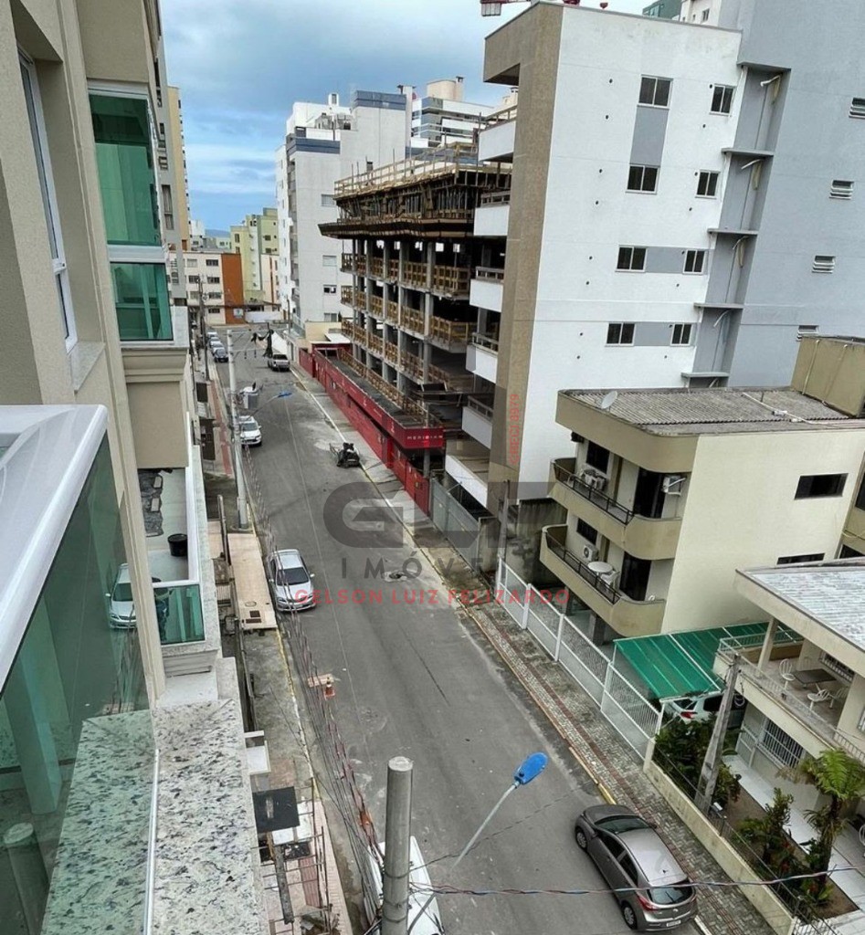 Apartamento de Alto Padrão na cidade de Itapema/SC, no bairro Centro, com 3 Suítes e 2 Vagas de Garagem. Localização Privilegiada.