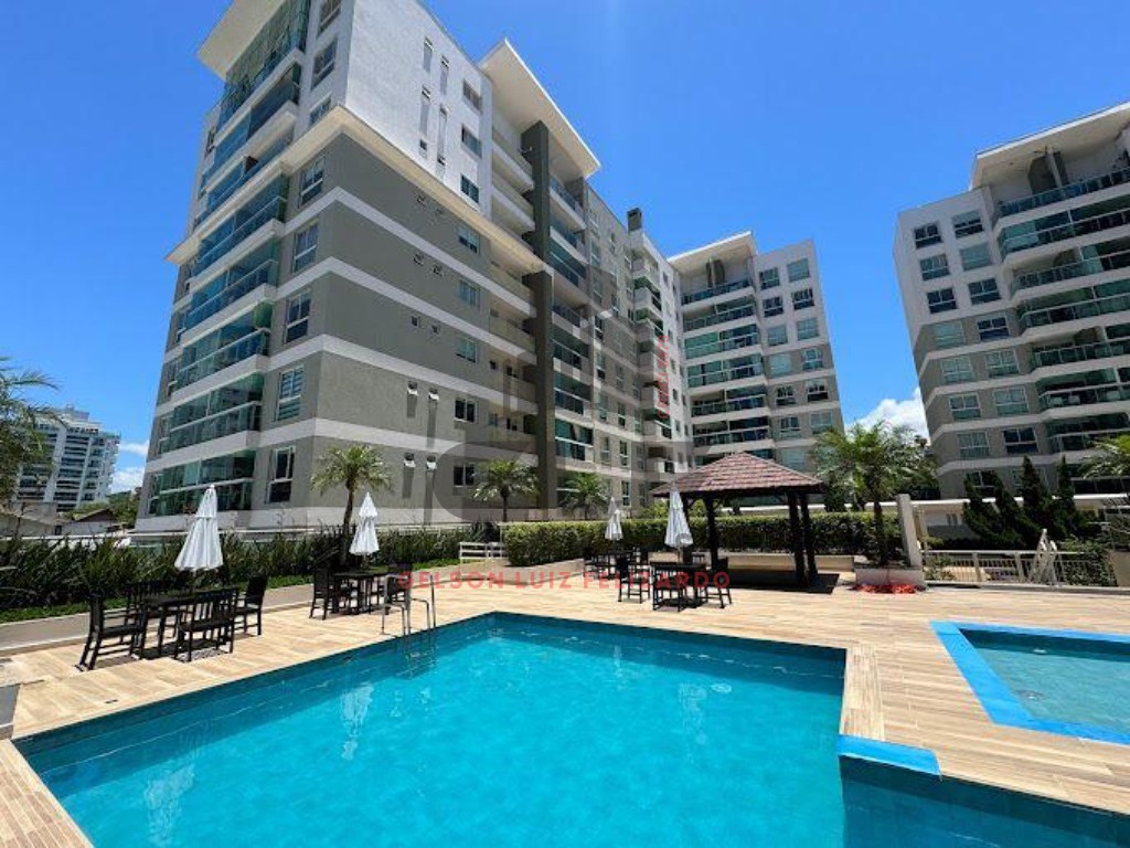 Apartamento Mobiliado de Alto Padrão em Itajaí/SC, Bairro Praia Brava, Com 3 Quartos, Sendo 1 Suíte.