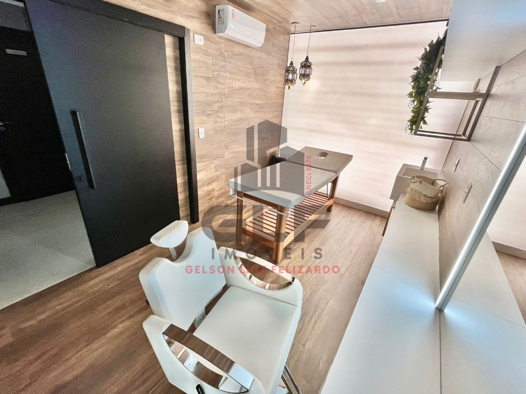 Apartamento de Alto Padrão na cidade de Itapema/SC, no bairro Meia Praia, com 4 Suítes e 3 Vagas de Garagem. Localização Privilegiada.