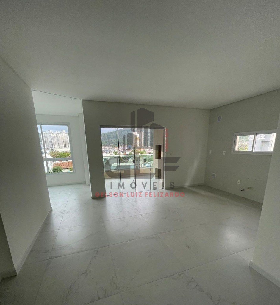 Apartamento de Alto Padrão na cidade de Itapema/SC, no bairro Centro, com 3 Suítes e 2 Vagas de Garagem. Localização Privilegiada.