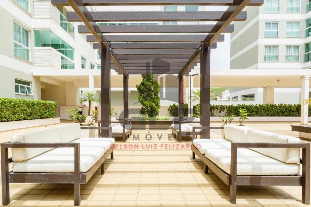 Apartamento Mobiliado de Alto Padrão em Itajaí/SC, Bairro Praia Brava, Com 3 Quartos, Sendo 1 Suíte.