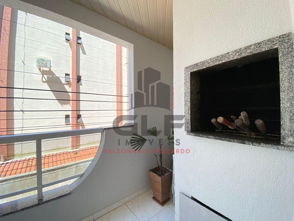 Apartamento Mobiliado na cidade de Itapema/SC no bairro Meia Praia, 3 dormitórios e 1 Vaga de garagem. Bem localizado. Investir