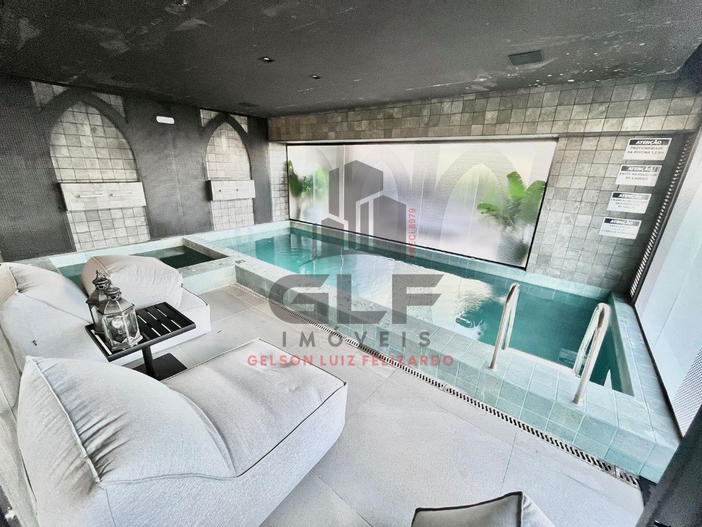 Apartamento de Alto Padrão na cidade de Itapema/SC, no bairro Meia Praia, com 4 Suítes e 3 Vagas de Garagem. Localização Privilegiada.