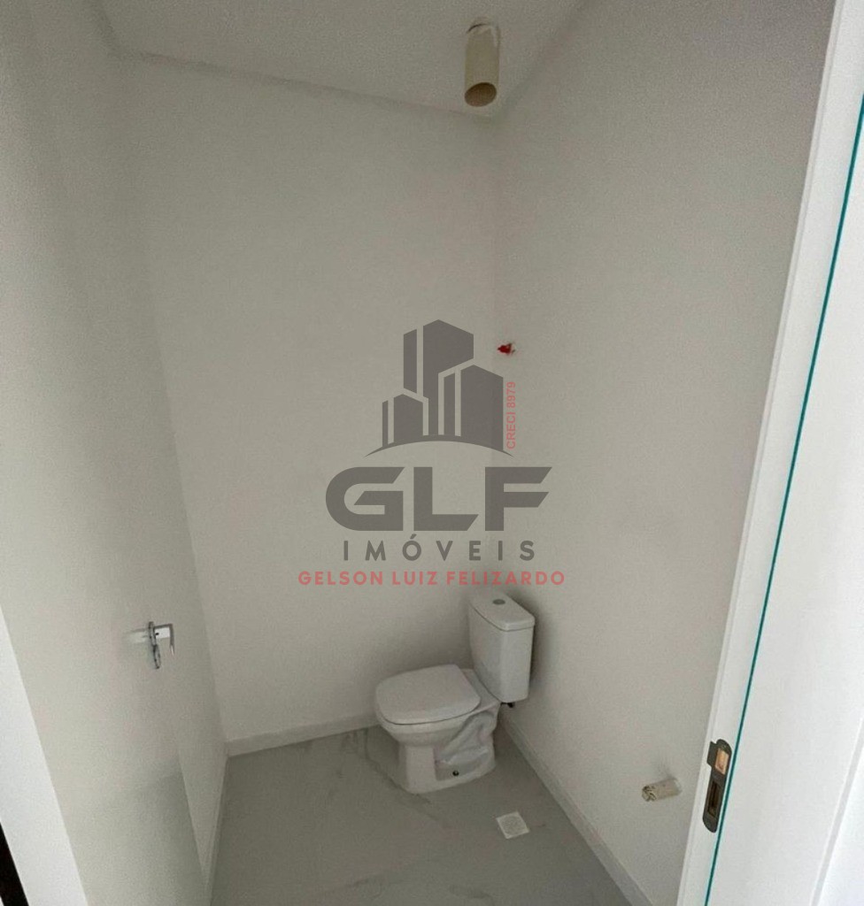Apartamento de Alto Padrão na cidade de Itapema/SC, no bairro Centro, com 3 Suítes e 2 Vagas de Garagem. Localização Privilegiada.