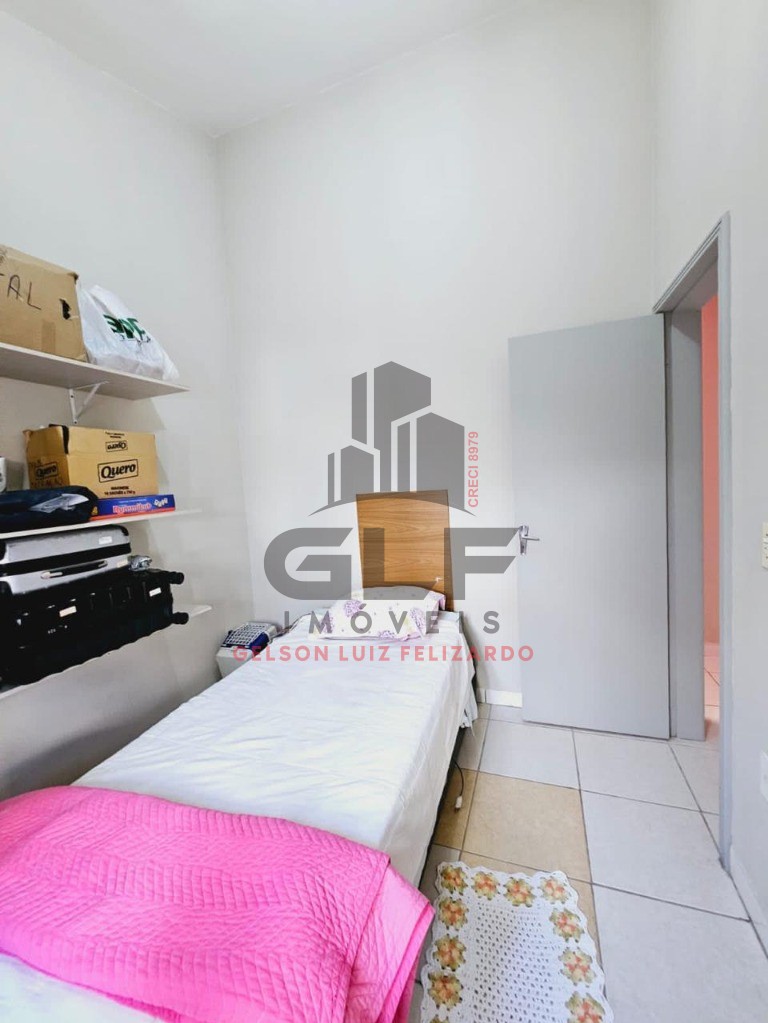 Casa Mobiliada na cidade de Itapema/SC, Bairro Várzea em Condomínio Fechado, Com 3 Quartos, sendo 1 suíte e 2 vagas de garagem. Boa Localização.