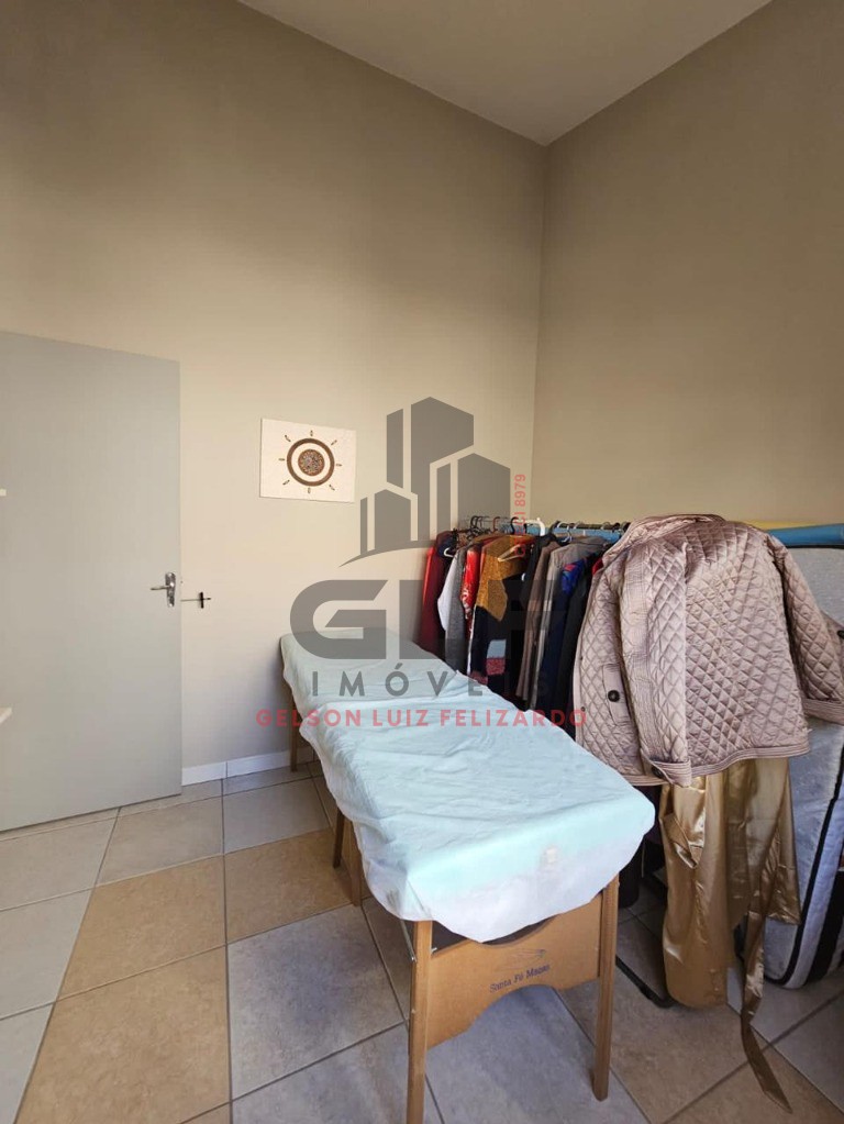 Casa Mobiliada na cidade de Itapema/SC, Bairro Várzea em Condomínio Fechado, Com 3 Quartos, sendo 1 suíte e 2 vagas de garagem. Boa Localização.