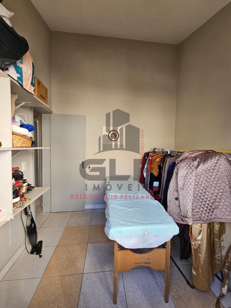 Casa Mobiliada na cidade de Itapema/SC, Bairro Várzea em Condomínio Fechado, Com 3 Quartos, sendo 1 suíte e 2 vagas de garagem. Boa Localização.