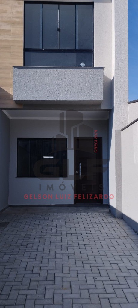 Casa Sobrado a venda na cidade de Itapema/SC no bairro Morretes, com 2 Suítes e 2 Vagas de Garagem. Bem Localizado