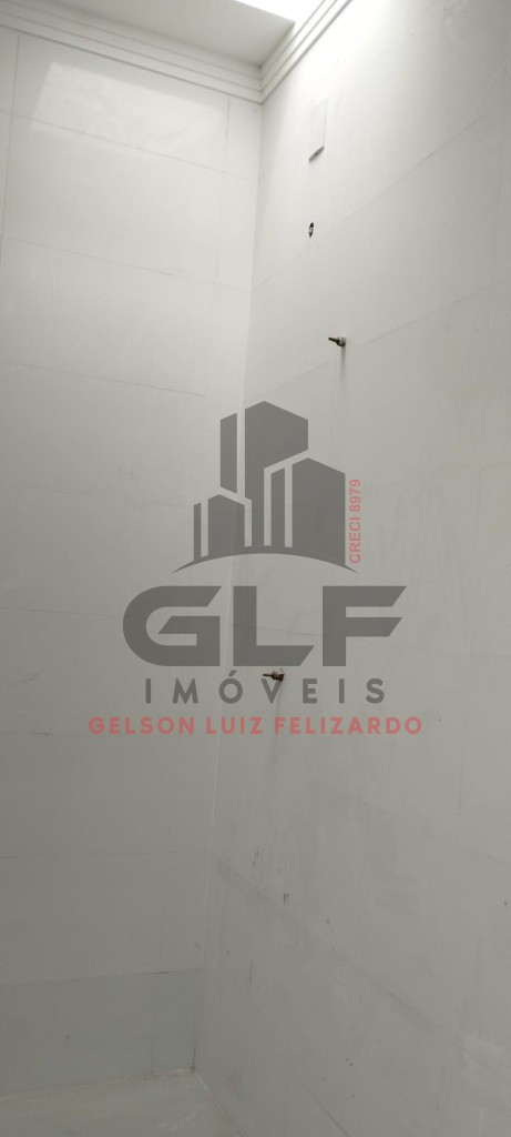 Casa Sobrado a venda na cidade de Itapema/SC no bairro Morretes, com 2 Suítes e 2 Vagas de Garagem. Bem Localizado