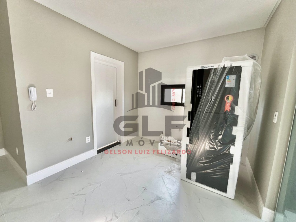 Apartamento de Luxo na cidade de Itapema/SC, no bairro Meia Praia, com 3 Suítes e 2 Vagas de Garagem. Localização Privilegiada.